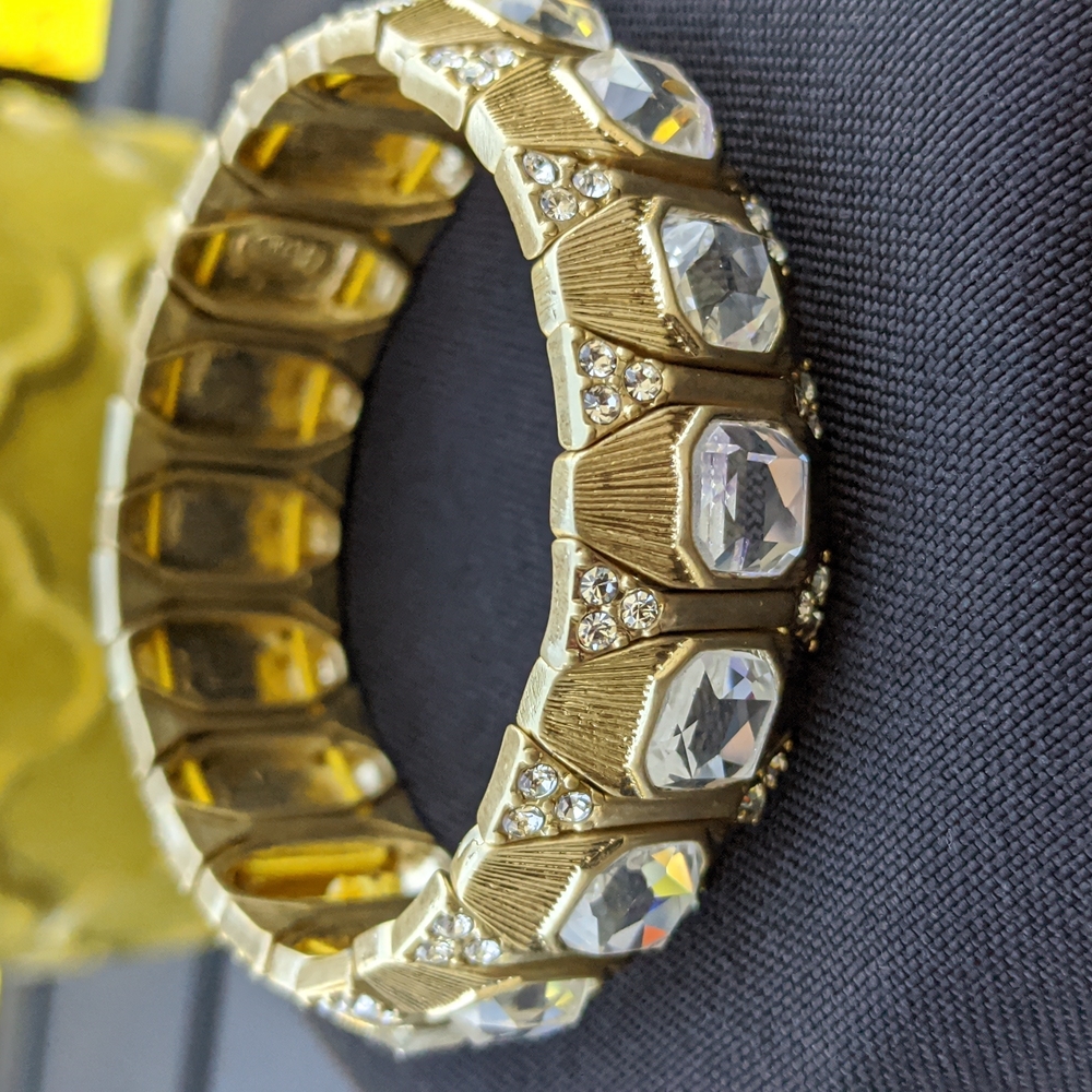NWT Lia Sophia Kensington Gold & Crystal Stretch Bracelet - Picture 2 of 6